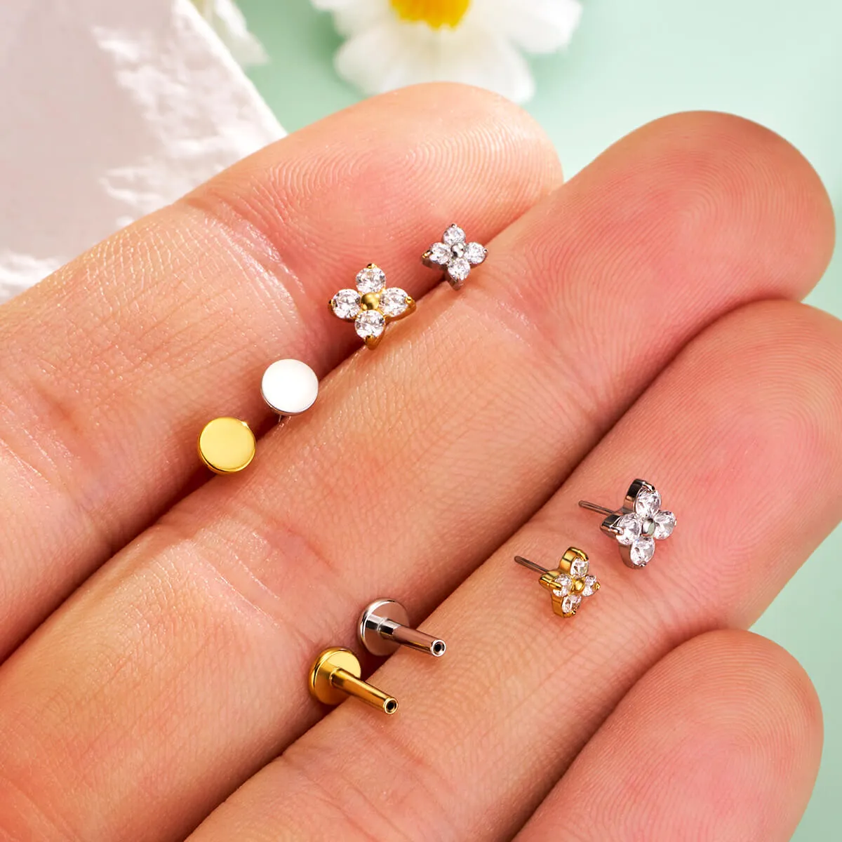 16G Flower Threadless/Push Pin Flat Back CZ Flat Cartilage Stud Earring