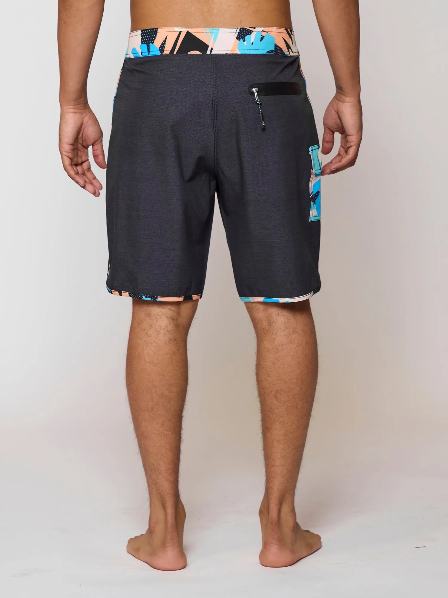 Thrashed Boardshorts in Black