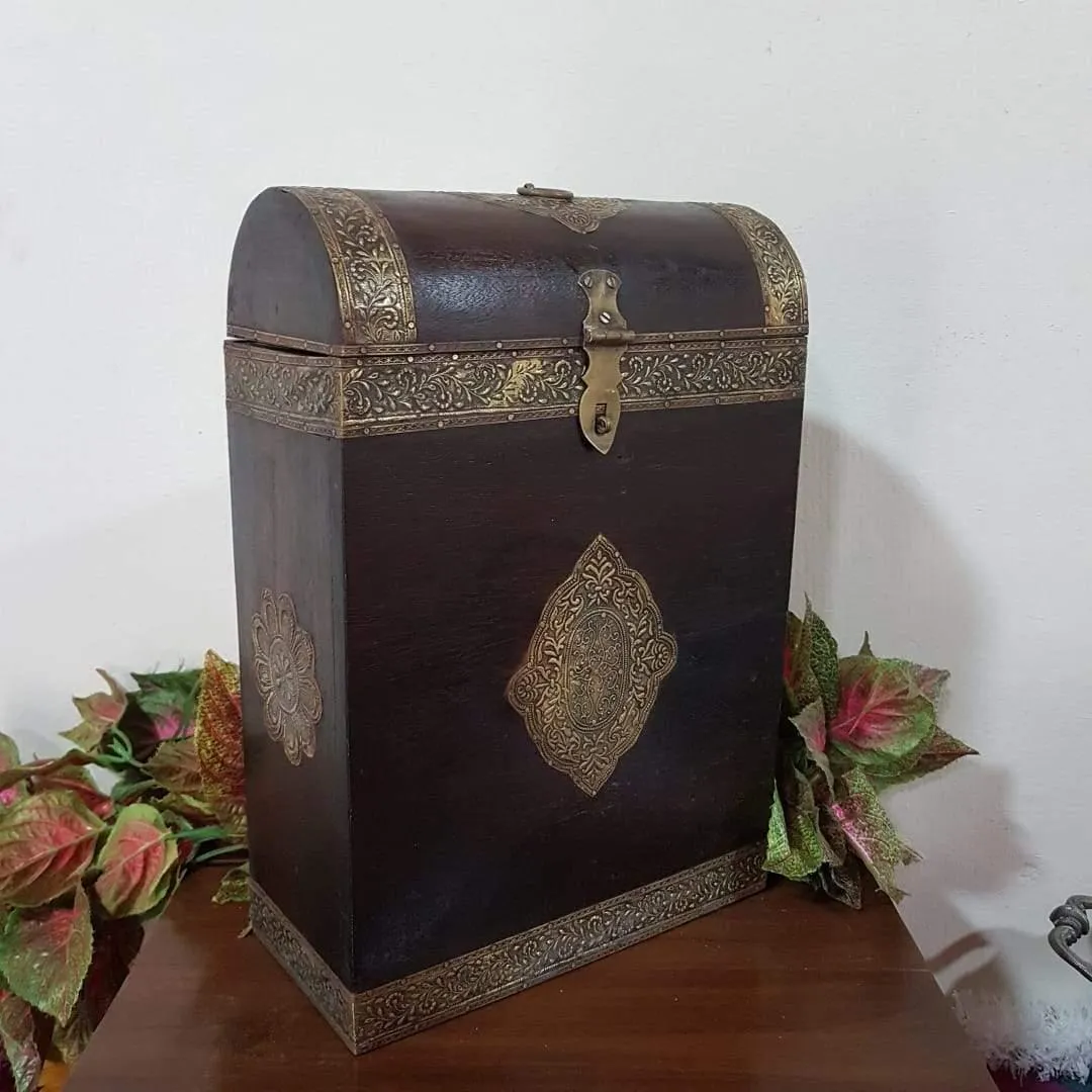 Vintage 2 Bottle Treasure Chest - Dark Brown Metallic Art